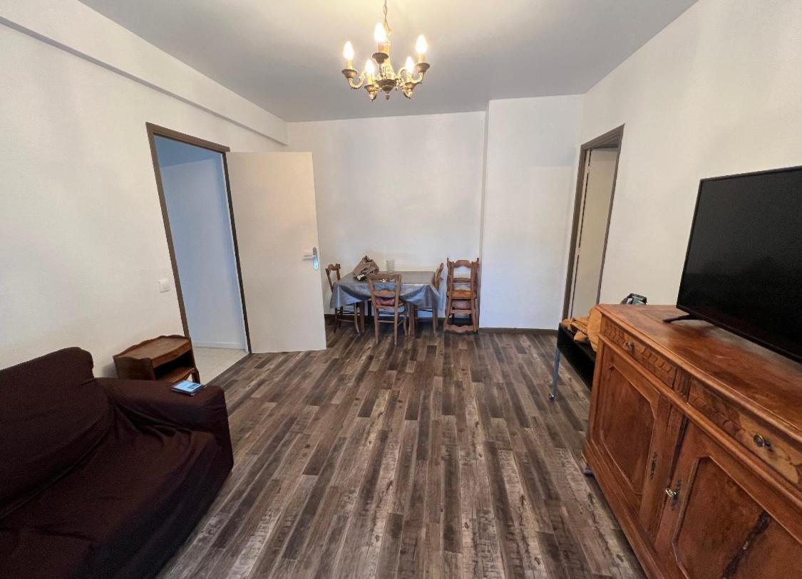 Appartement Proche Gare Routiere Menton Exterior foto